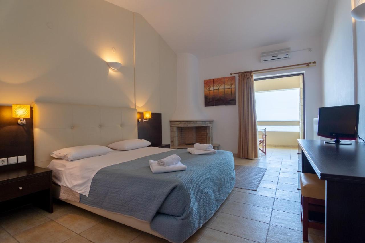 Casa Laios Hotel Paralia Chiliadou Bagian luar foto